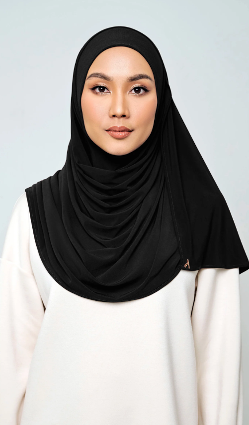 AL HUMAIRA- ELLY
