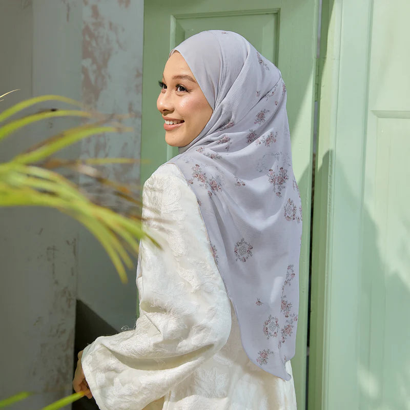 Hegira Tweely-So Rustic Charm