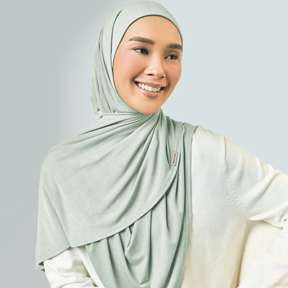 AMEERA ZAINI - ZARA INSTANT