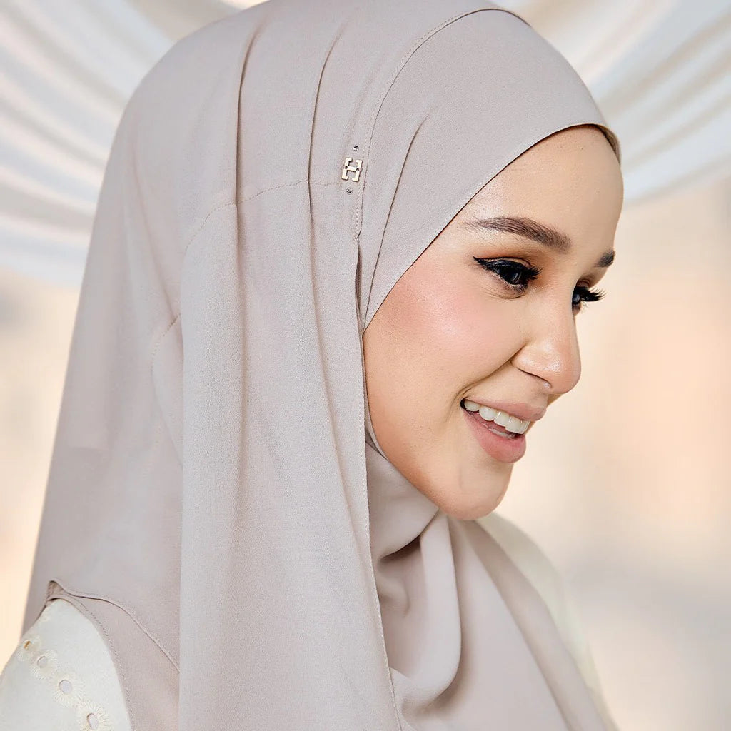 Hegira Prettily-So